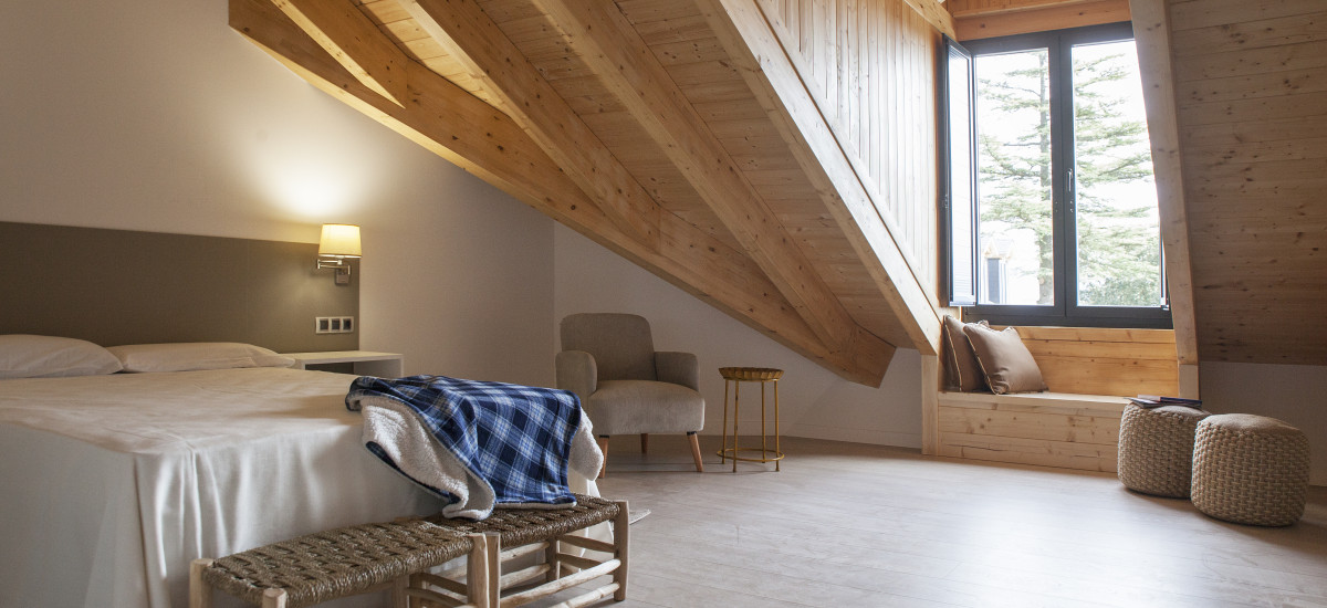 Hotel The Rock Suites & Spa interior habitacion 6