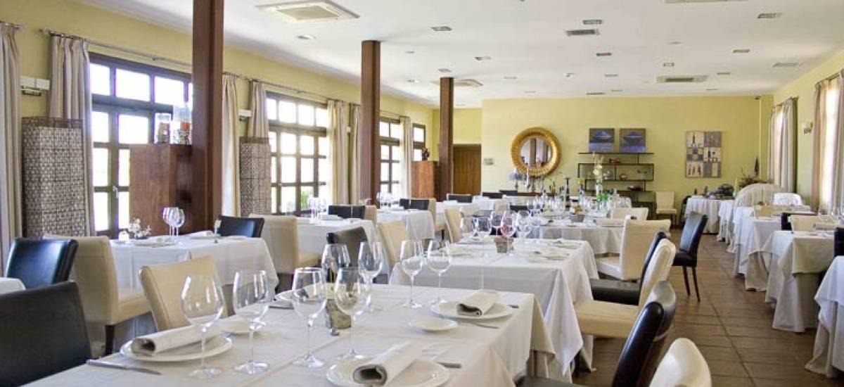 Rusticae Toledo Hotel Villa Nazules gastronomic dining room