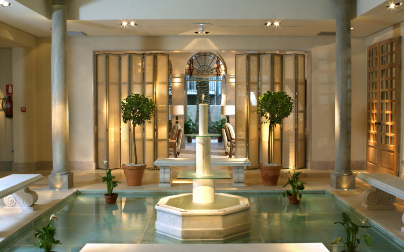 Hotel Villa Oniria Fuente Interior