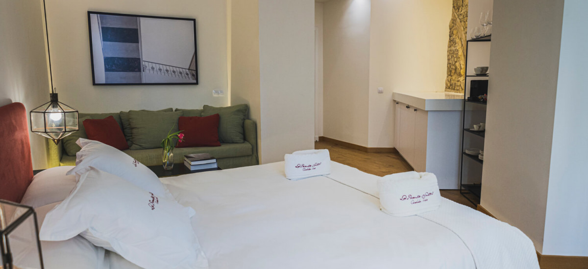 La Ermita Suites