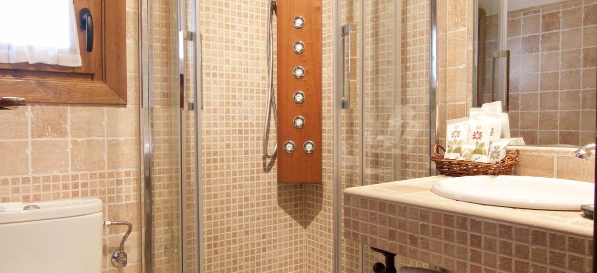 Rusticae Huesca Hotel con encanto Baño