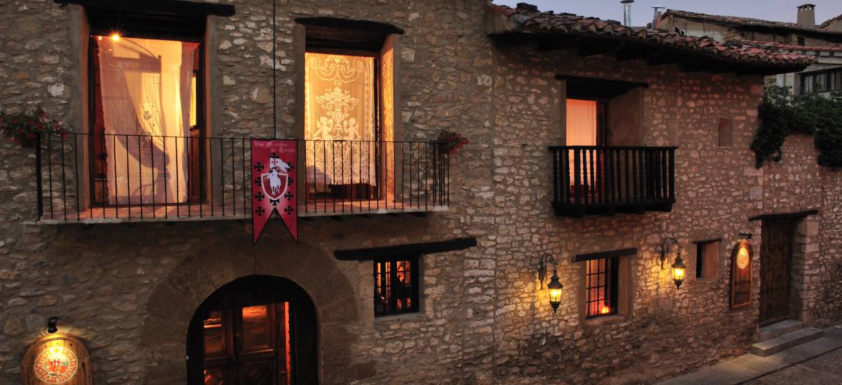 Rusticae Teruel charming Hotel Moradas Temple outside