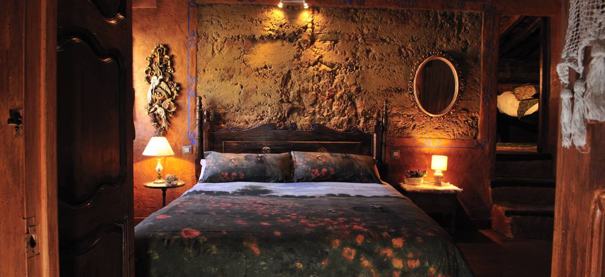 Rusticae Teruel charming Hotel Moradas Temple bedroom