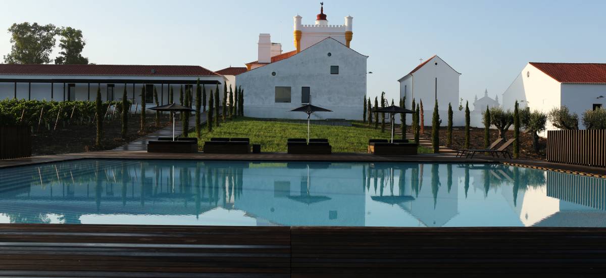 Rusticae Alentejo Portugal Torre de Palma Wine Hotel con piscina