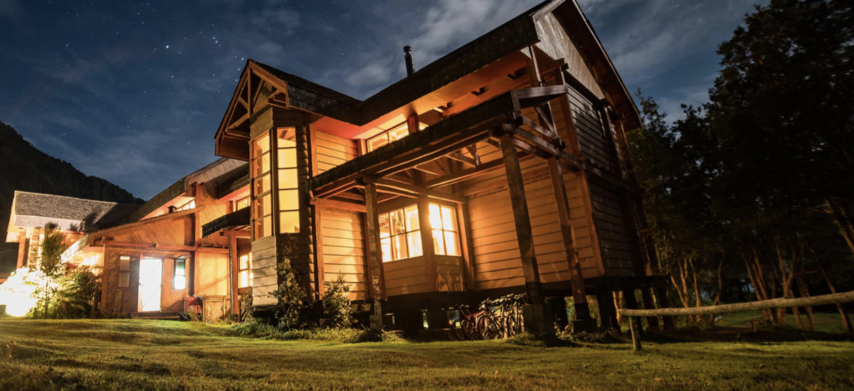 Yelcho Hotel en la Patagonia Paisaje Lago Yelcho Hotel