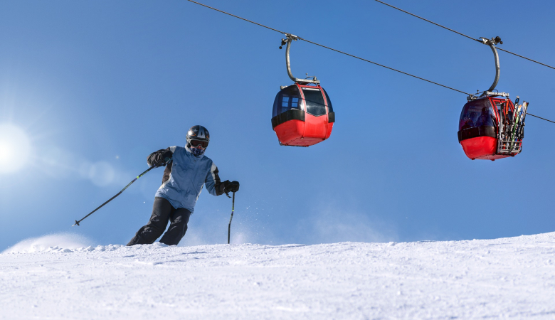 Vacaciones a la nieve, viajes y escapadas con y sin niños Esquí