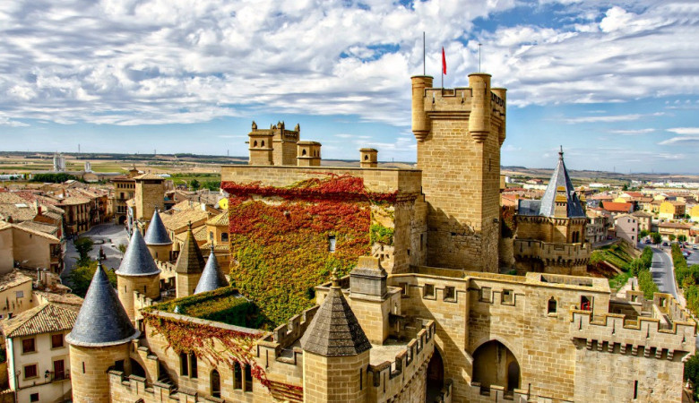 "Medieval Castles&Bardenas Reales" Experience