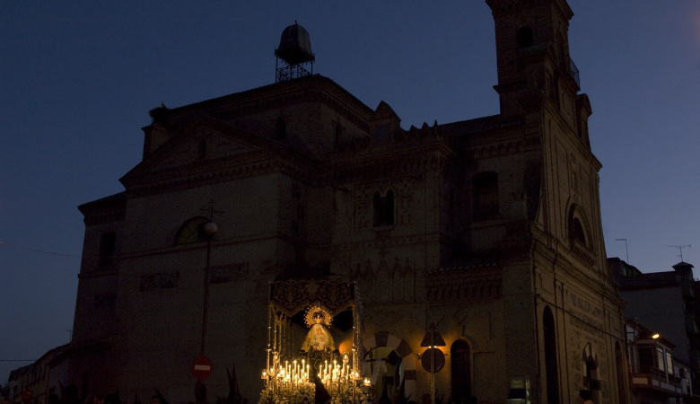 Pasión y patrimonio: Vive una Semana Santa inolvidable con Rusticae
