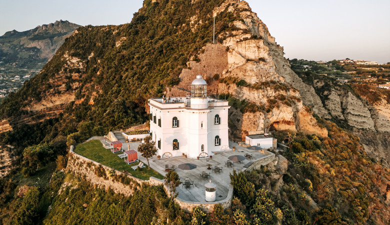 Celebrando el Día Mundial de los Faros: Una Escapada Única con Rusticae