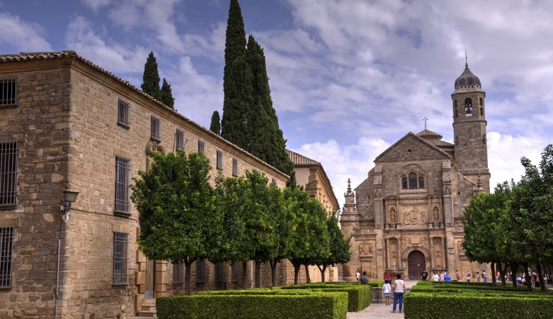 Hoteles en Ubeda y Baeza que ver Plaza