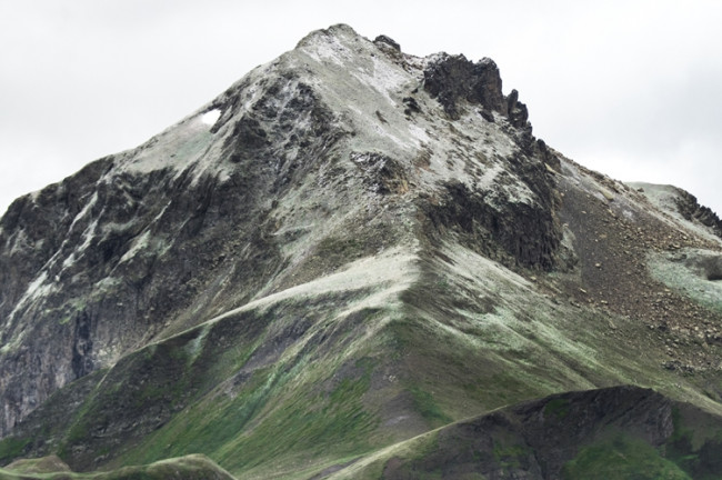 Día 2. Visita al PN Posets-Maladeta: cumbre de Salvaguardia, Portillon de Benas y vistas al pico Aneto + almuerzo - picnic + visita a Benasque + cena y alojamiento en Acebo Casa Muria.