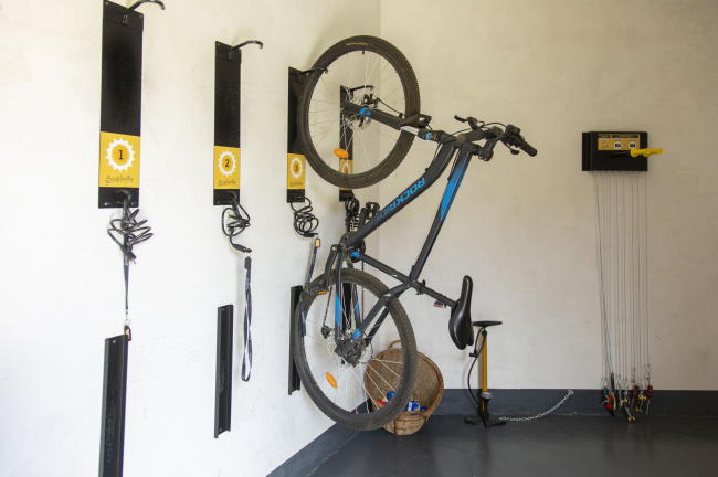 3. El padre "Explorador e Historiador"