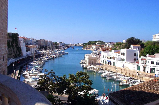 Qué ver en Menorca: Cuitadella Puerto deportivo