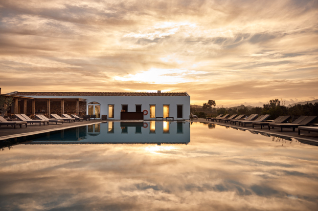 Craveiral Farmhouse by Belong Staying & Feeling (Alentejo)