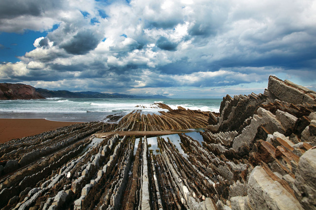 Paisajes Perfectos - La Ruta del Flysch de Zumaia