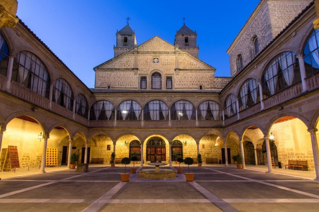 <strong>Qué ver en Úbeda - Hospital de Santiago</strong>