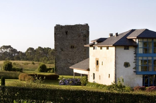 Torre de Villademoros (Asturias)