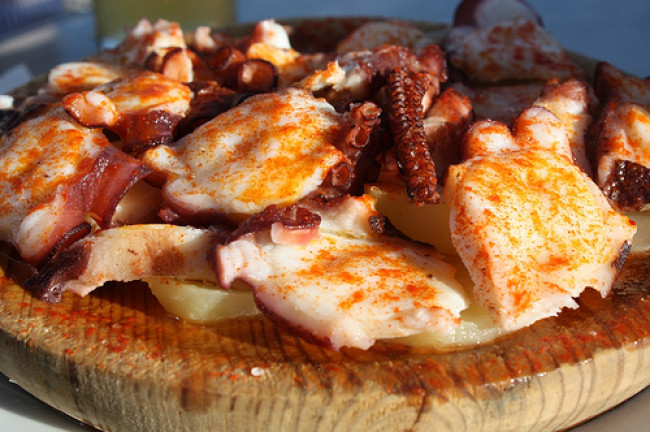 Qué ver en Galicia: Gastronomía gallega Pulpo a Feira