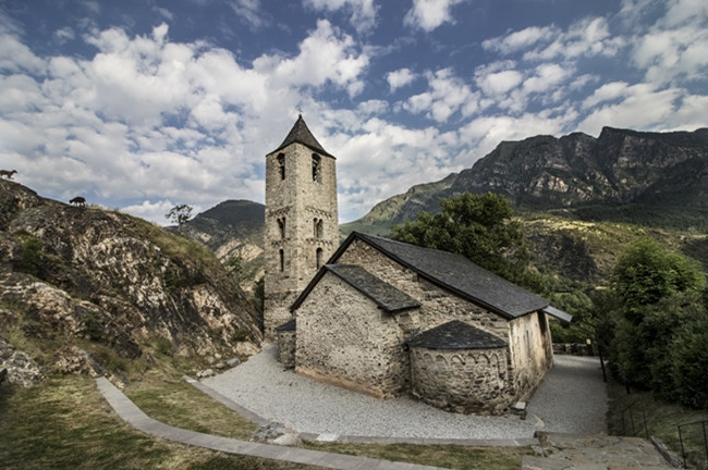 DAY 4 TUESDAY. ISABENA VALLEY. ROMANESQUE ART IN ITS PUREST FORM