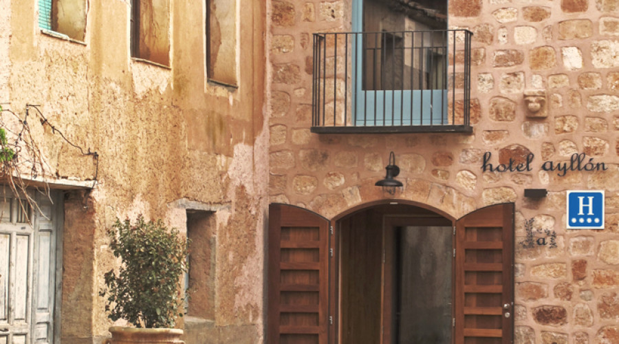Hotel Ayllon