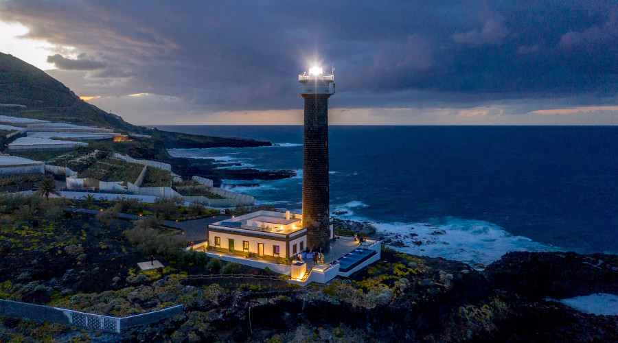 Faro Punta Cumplida