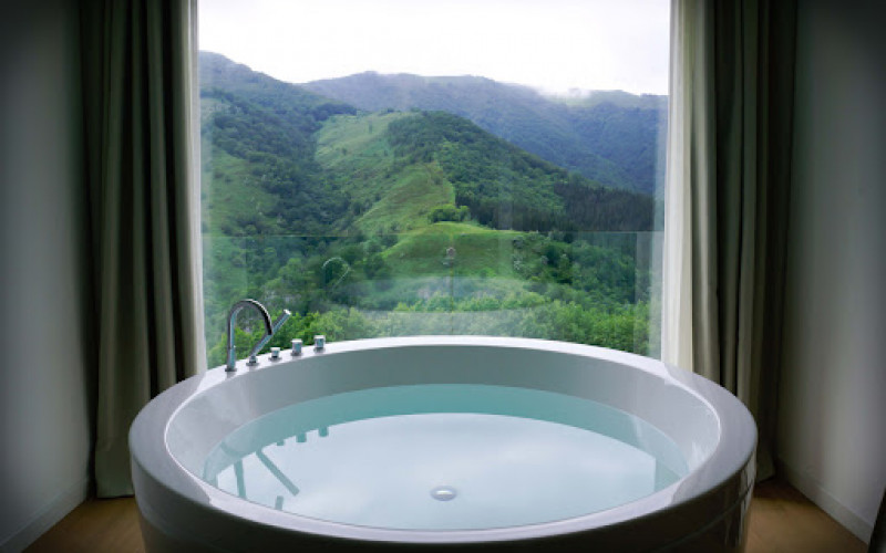 Hotels with Jacuzzi
