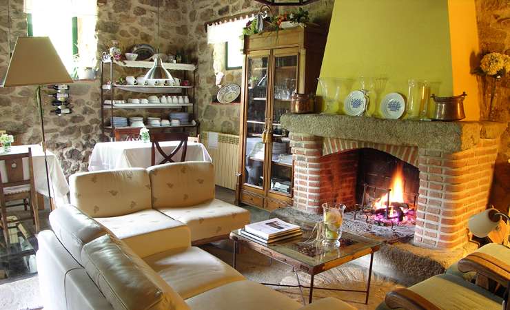 <strong>Hoteles Rurales con Chimenea - Molino de los Gamusinos En Tolbaños (Ávila)</strong>