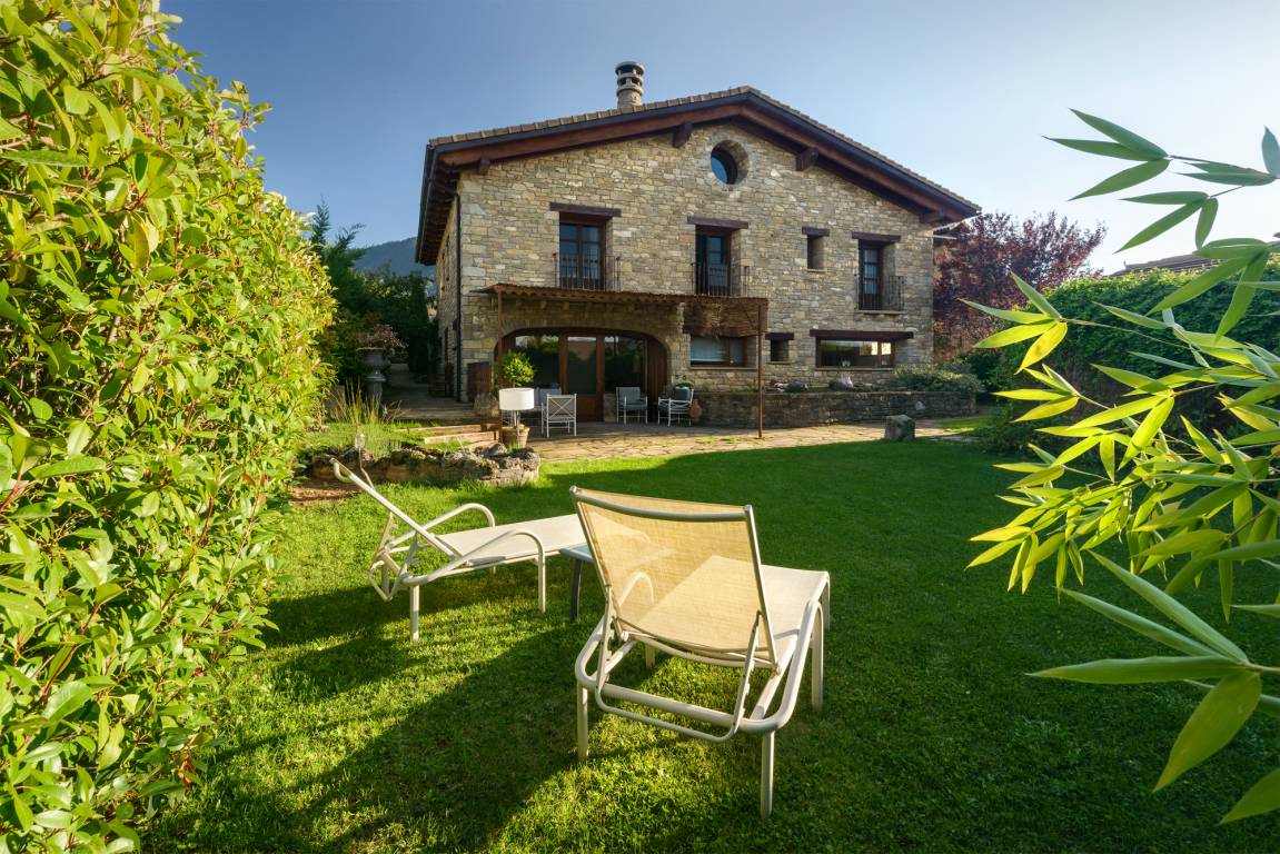 <strong>Hotel mit romantischem Charme in Huesca Barosse Jardin</strong>