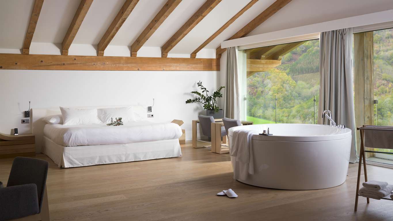 <strong>Hoteles con Jacuzzi en la habitación - Hotel Arantza Hotela - Navarra</strong>