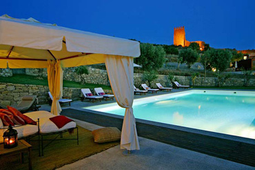 <strong>ROMANTIC GETAWAY IN HOTEL ROMANTICO CASAS DO CORO, PORTUGAL</strong>