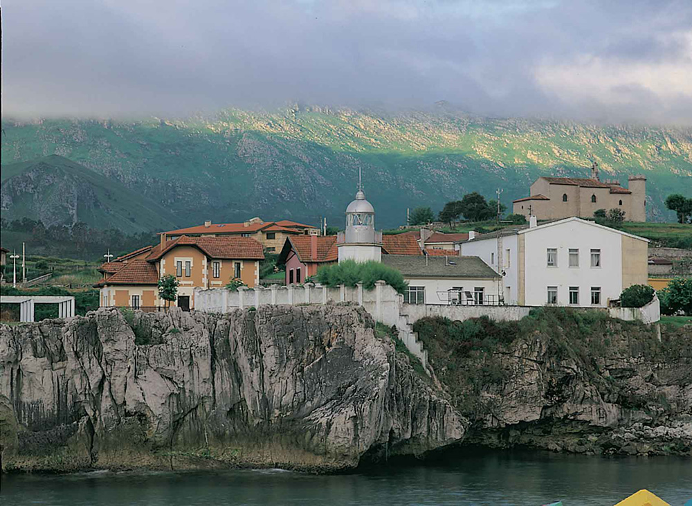 <strong>Escapadas a la Playa Llanes (Asturias)</strong>