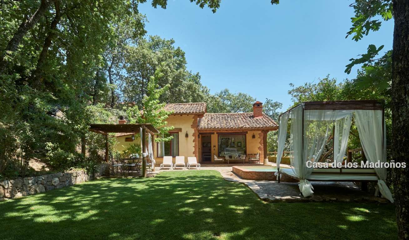 <strong>Hotel Casa Rural en Ávila Pedro Malillo Piscina</strong>