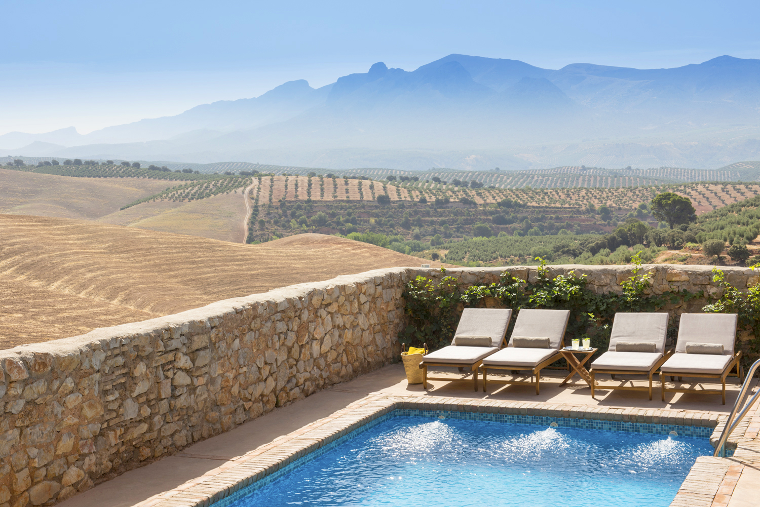 <strong>Hotels in Granada, Spain - Cortijo del Marques Pool Hotel</strong>