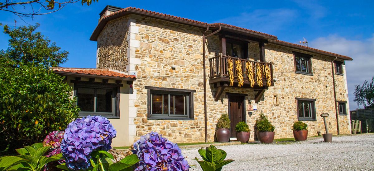 Gift Key Premium 1 Night with Breakfast